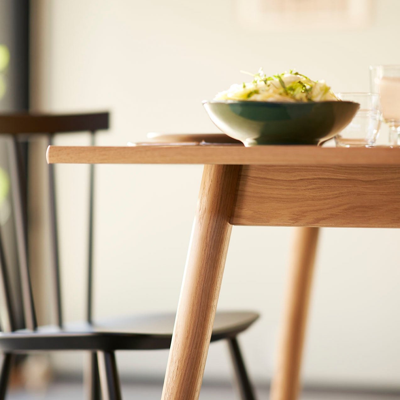 C35A - Dining table - Oak