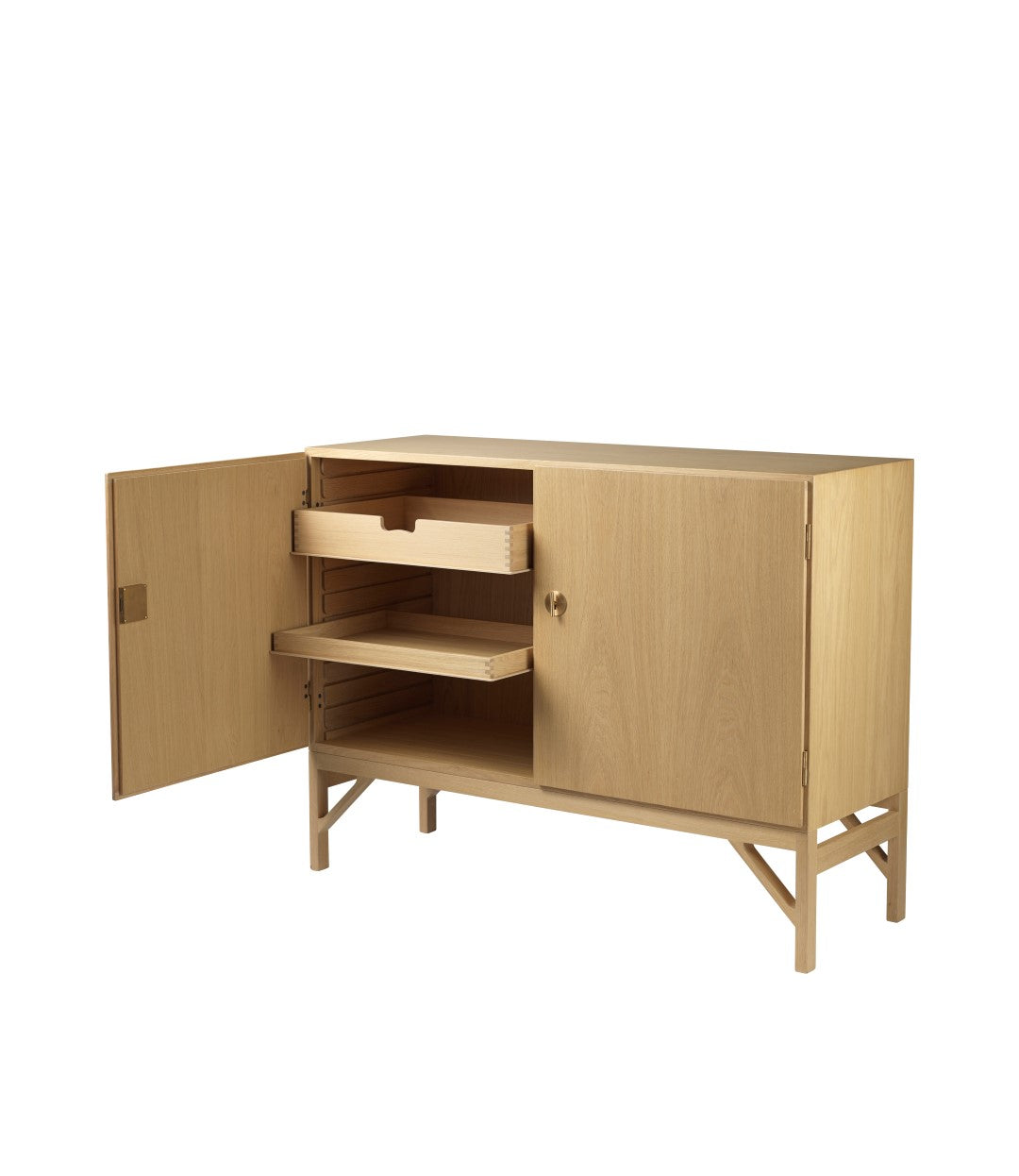 A232 - Sideboard - Oak