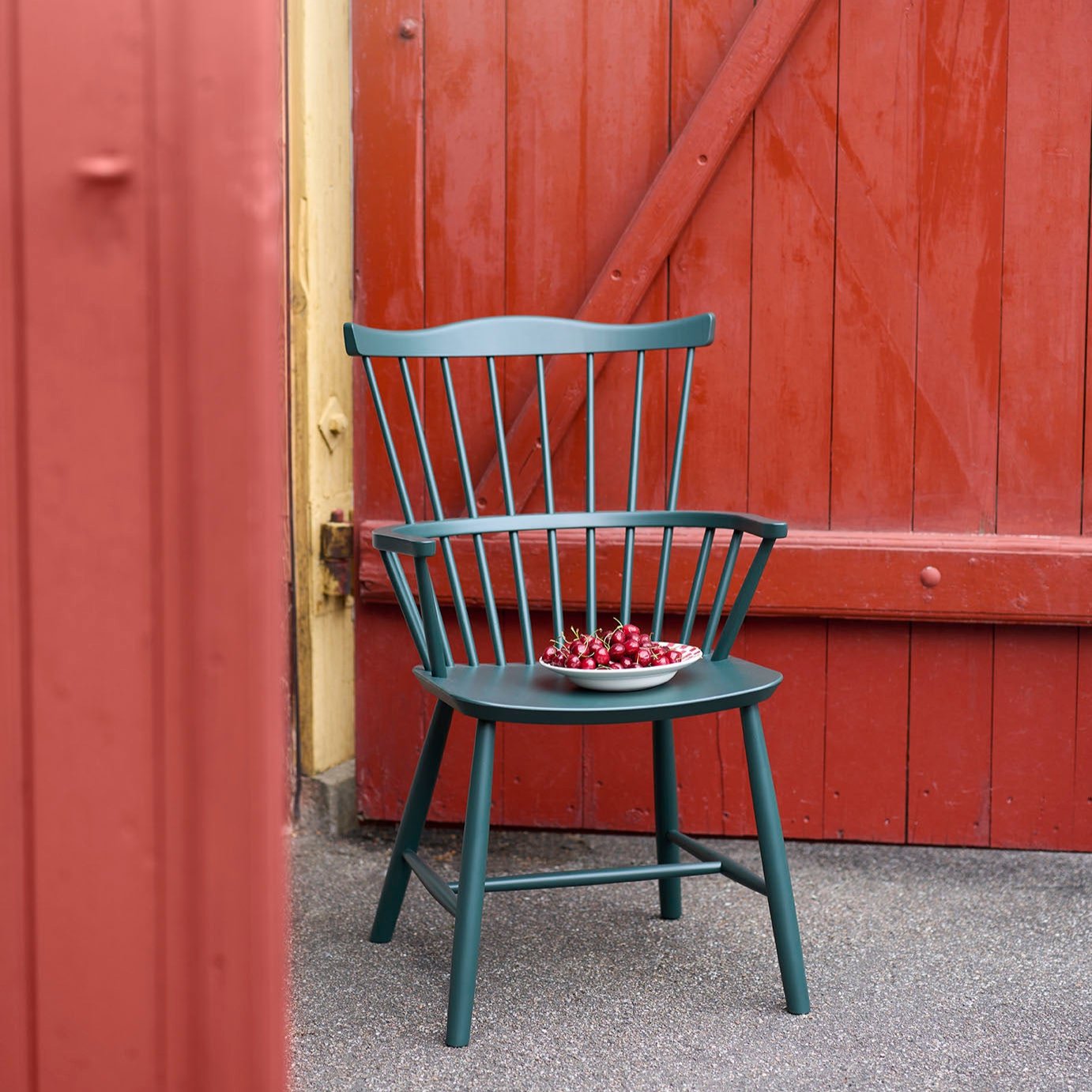 J52B - Chair - Beech - Black Green