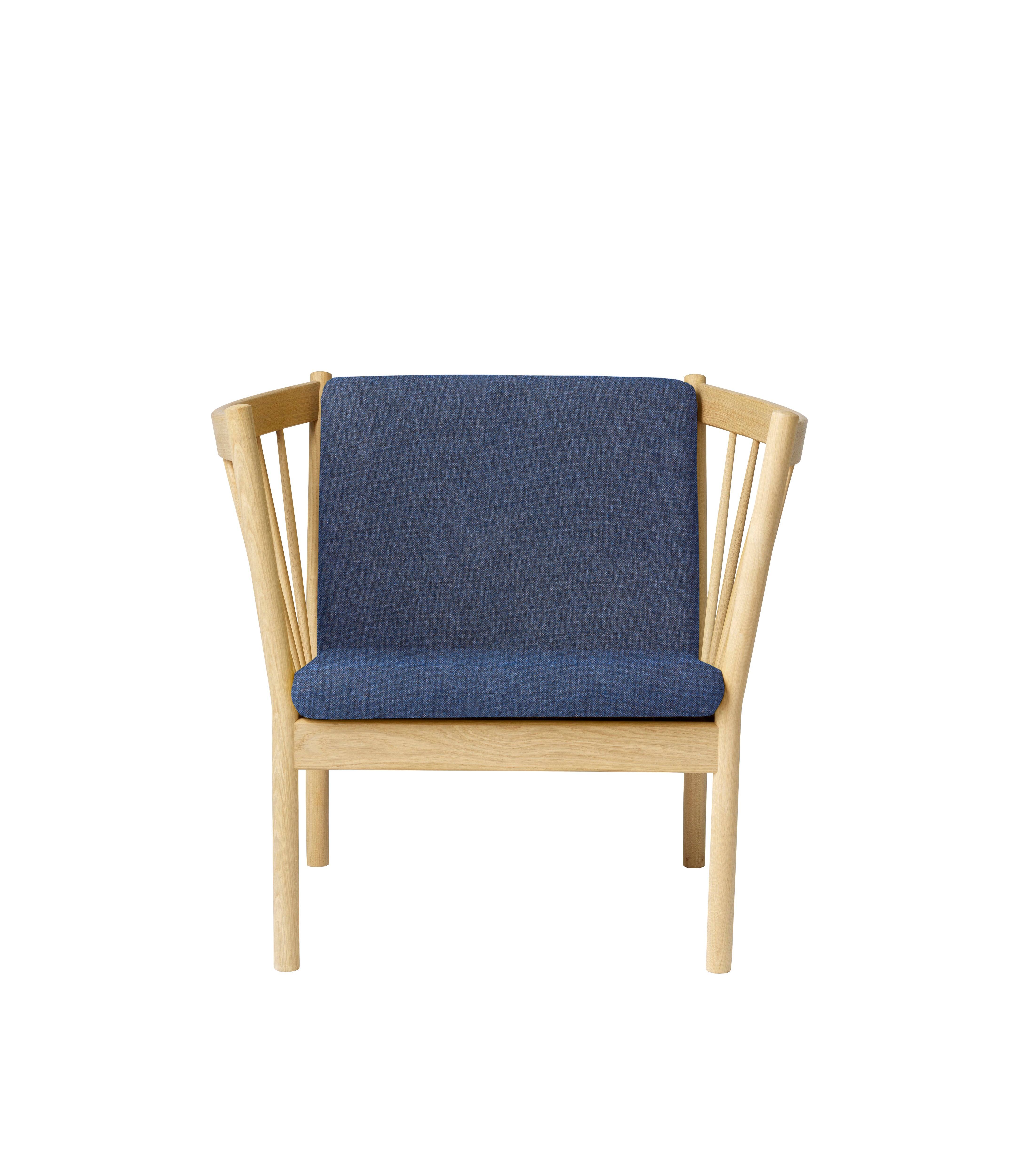 J146 - Armchair - Oak - Dark Blue (36)