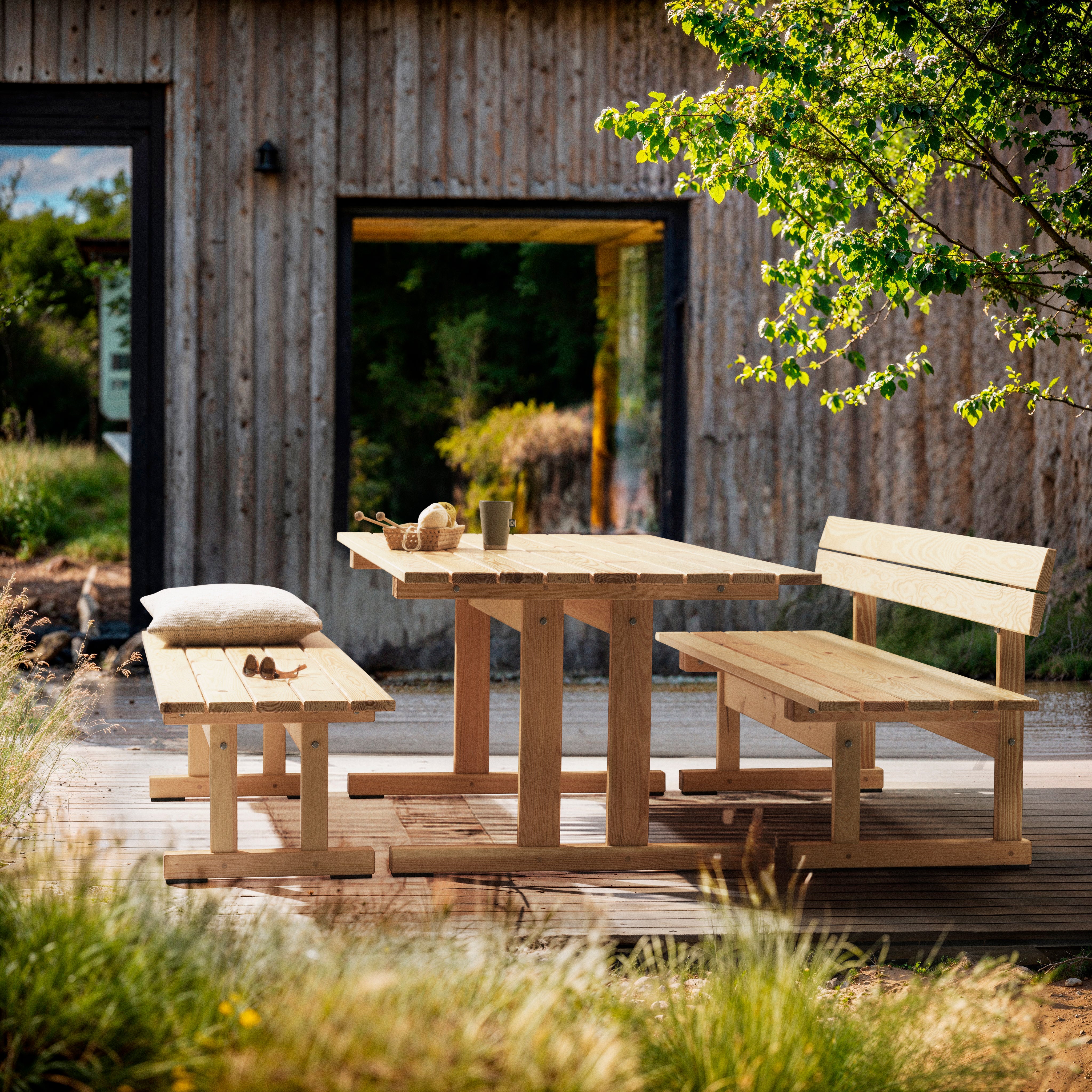 M17 Ermelunden - Garden table - Pine