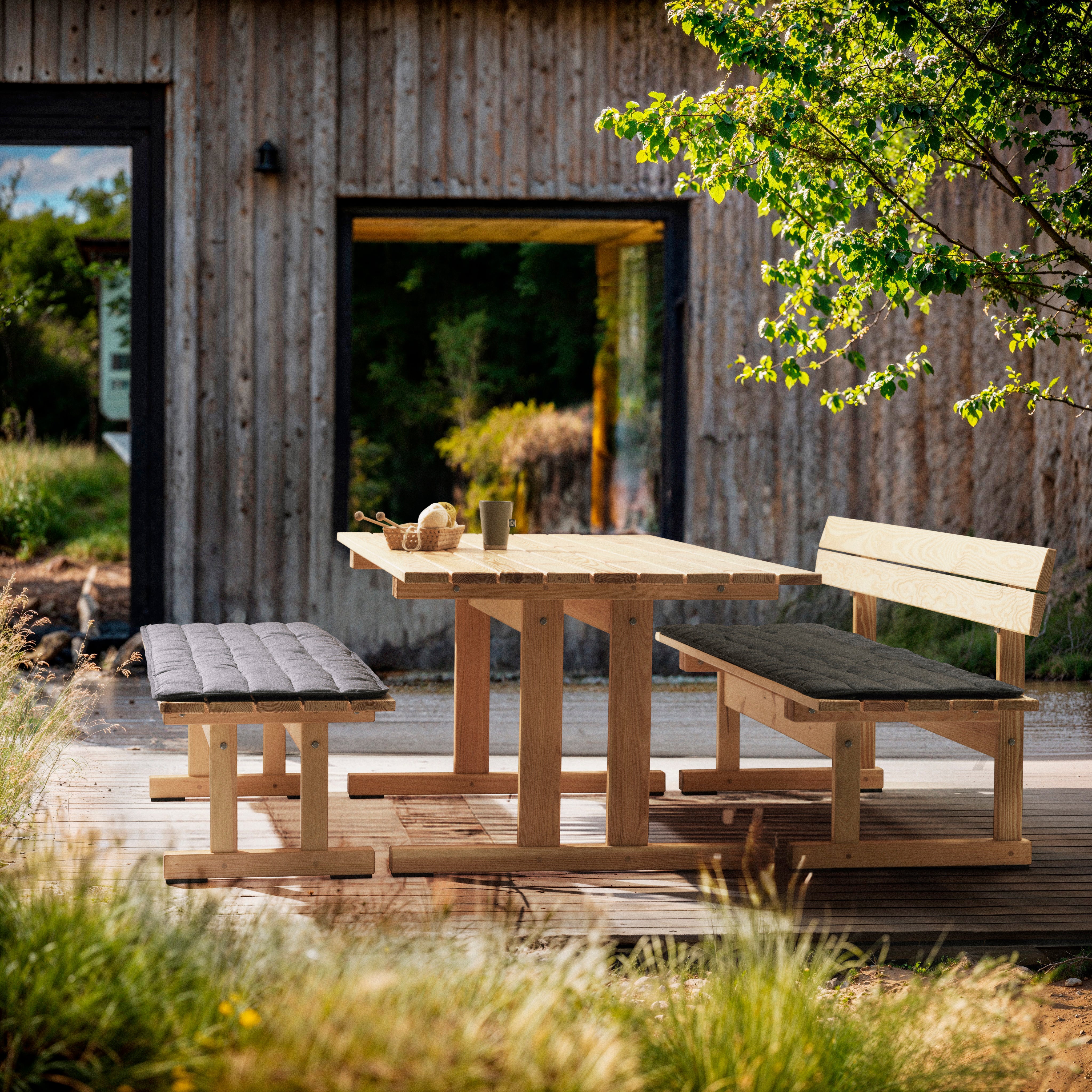 M16 Ermelunden - Bench with backrest - Pine