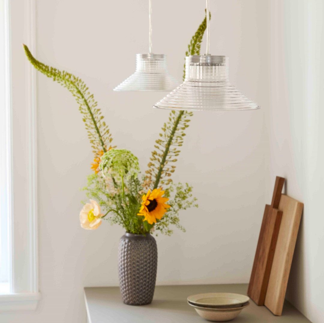 S8 Lupin - Vase - Warm Grey